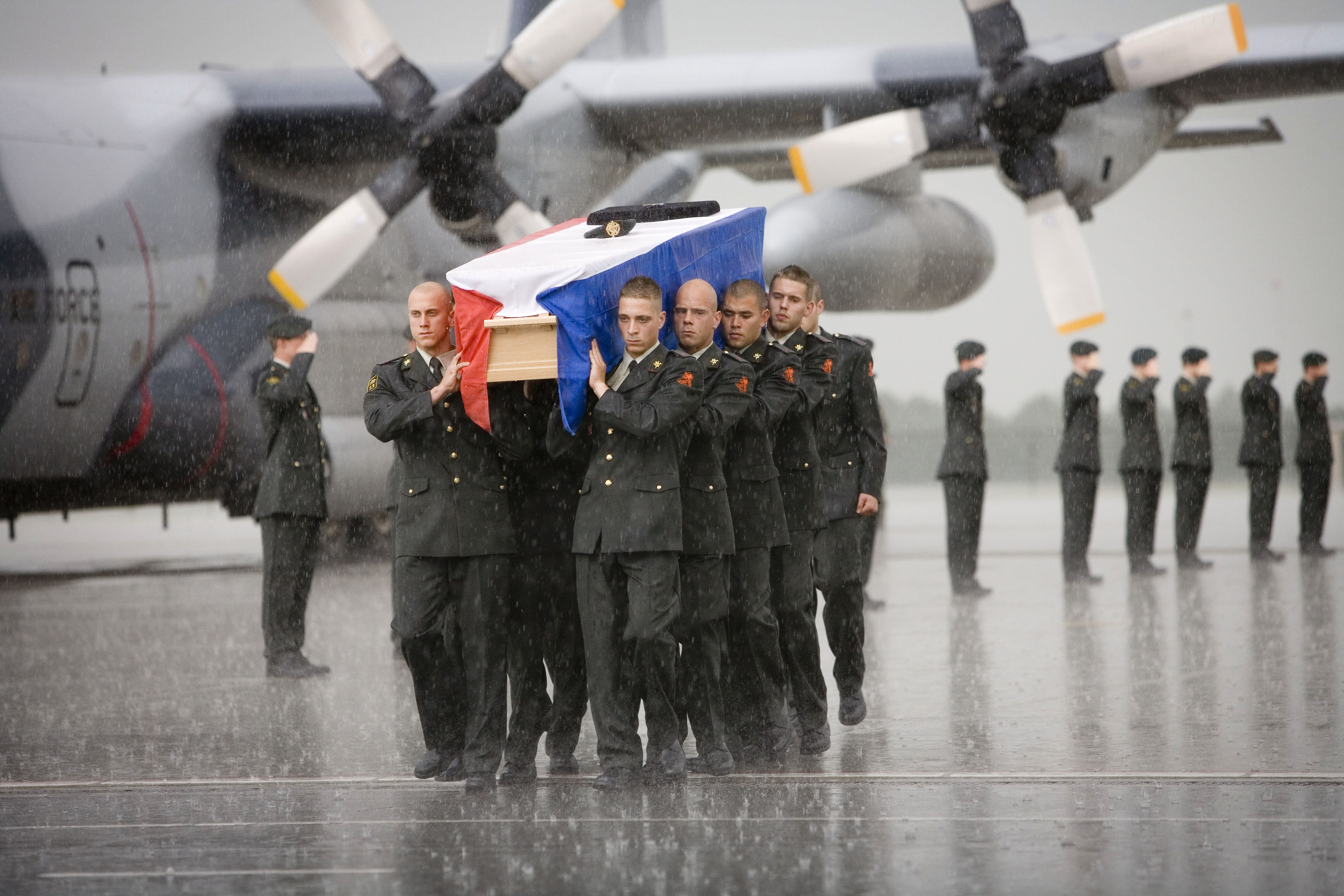 Open brief nabestaanden gesneuvelde militairen